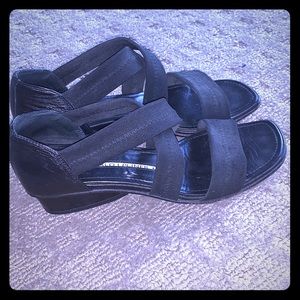 Donald J. Pliner Classic Sandals